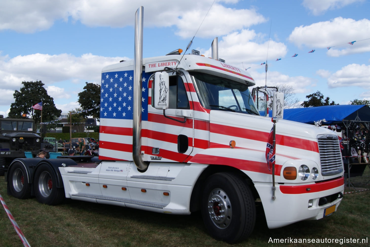 Vrachtwagens Freightliner Century class uit 2005